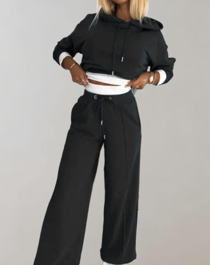 Isla | Casual Women’s Hoodie And Joggers Tracksuit Set
